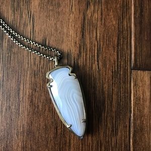 Kendra Scott arrow head necklace